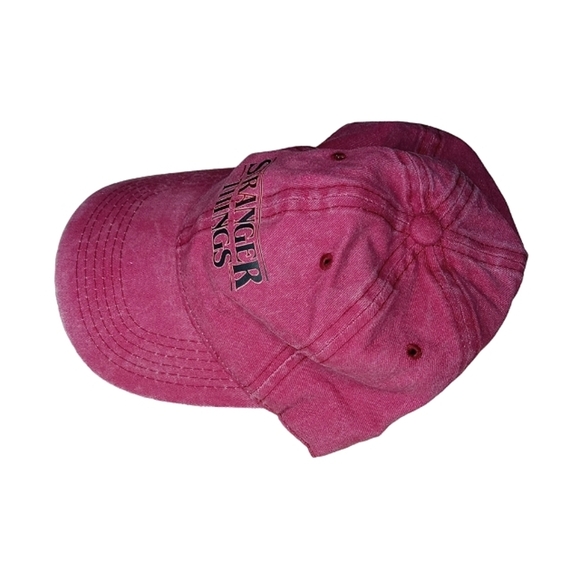 Stranger Things strap Hat - Picture 2 of 3